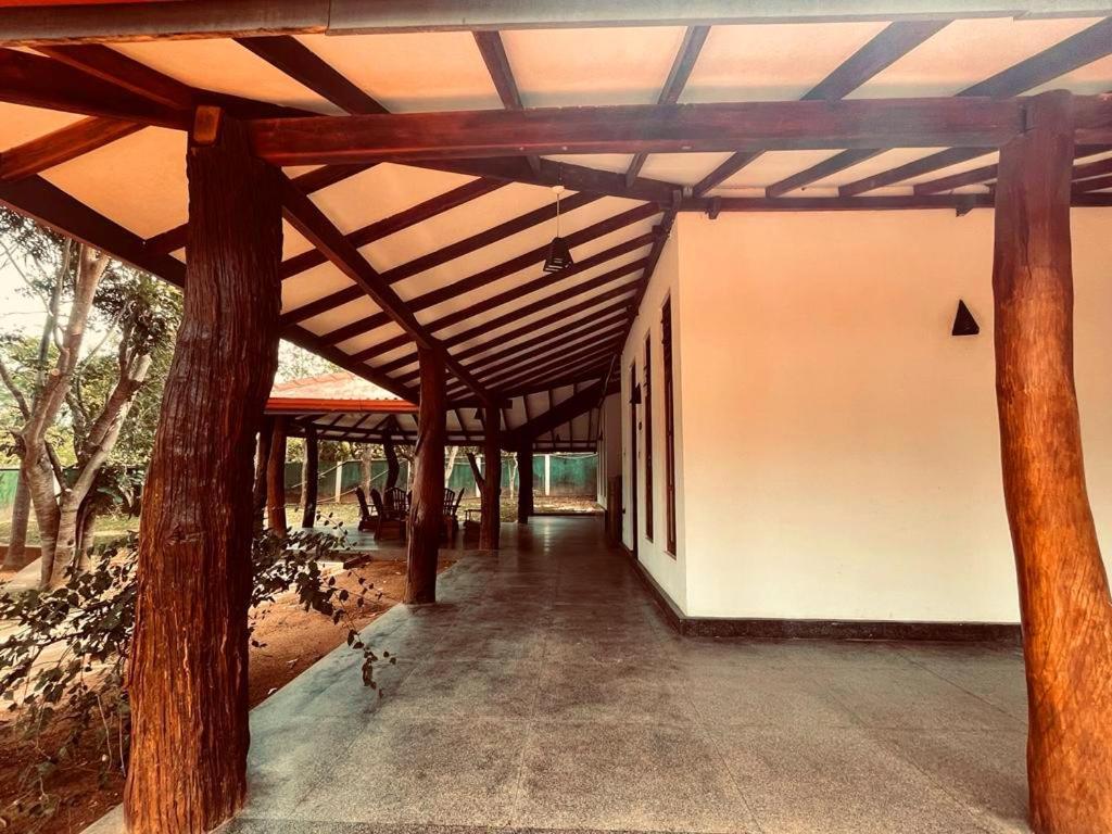 Kingfisher Resort Sigiriya Buitenkant foto