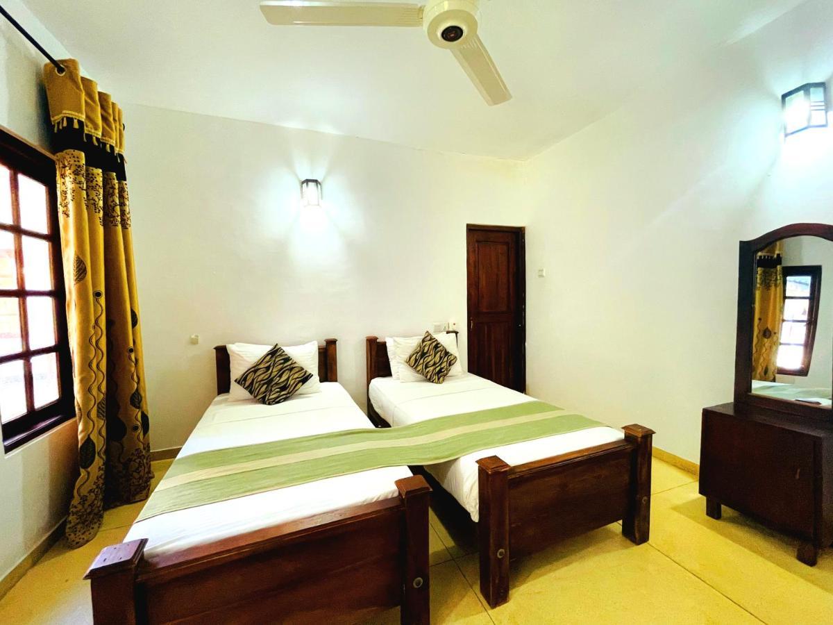 Kingfisher Resort Sigiriya Buitenkant foto