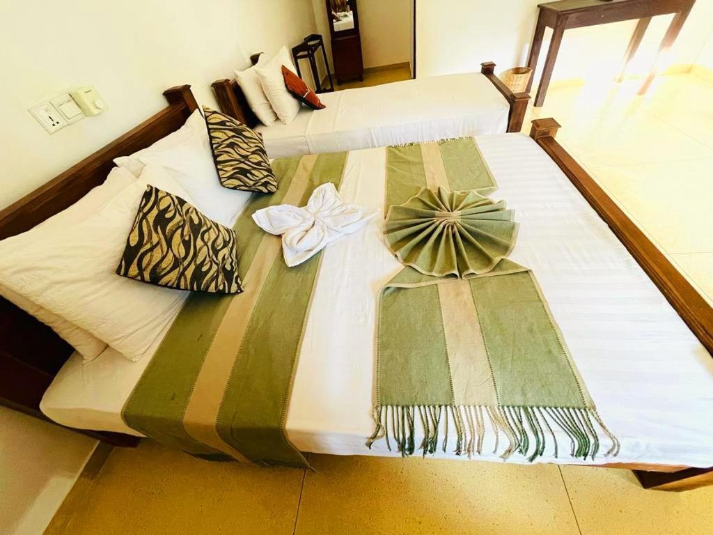 Kingfisher Resort Sigiriya Buitenkant foto